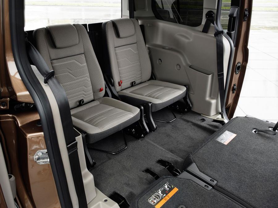  Ford Grand Tourneo Connect 2013 года  (фото 9 из 10)